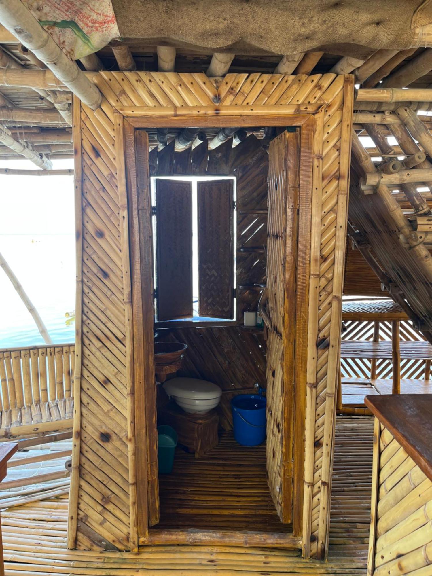 Bamboo Nest Beachfront بويرتو برينسيسا المظهر الخارجي الصورة