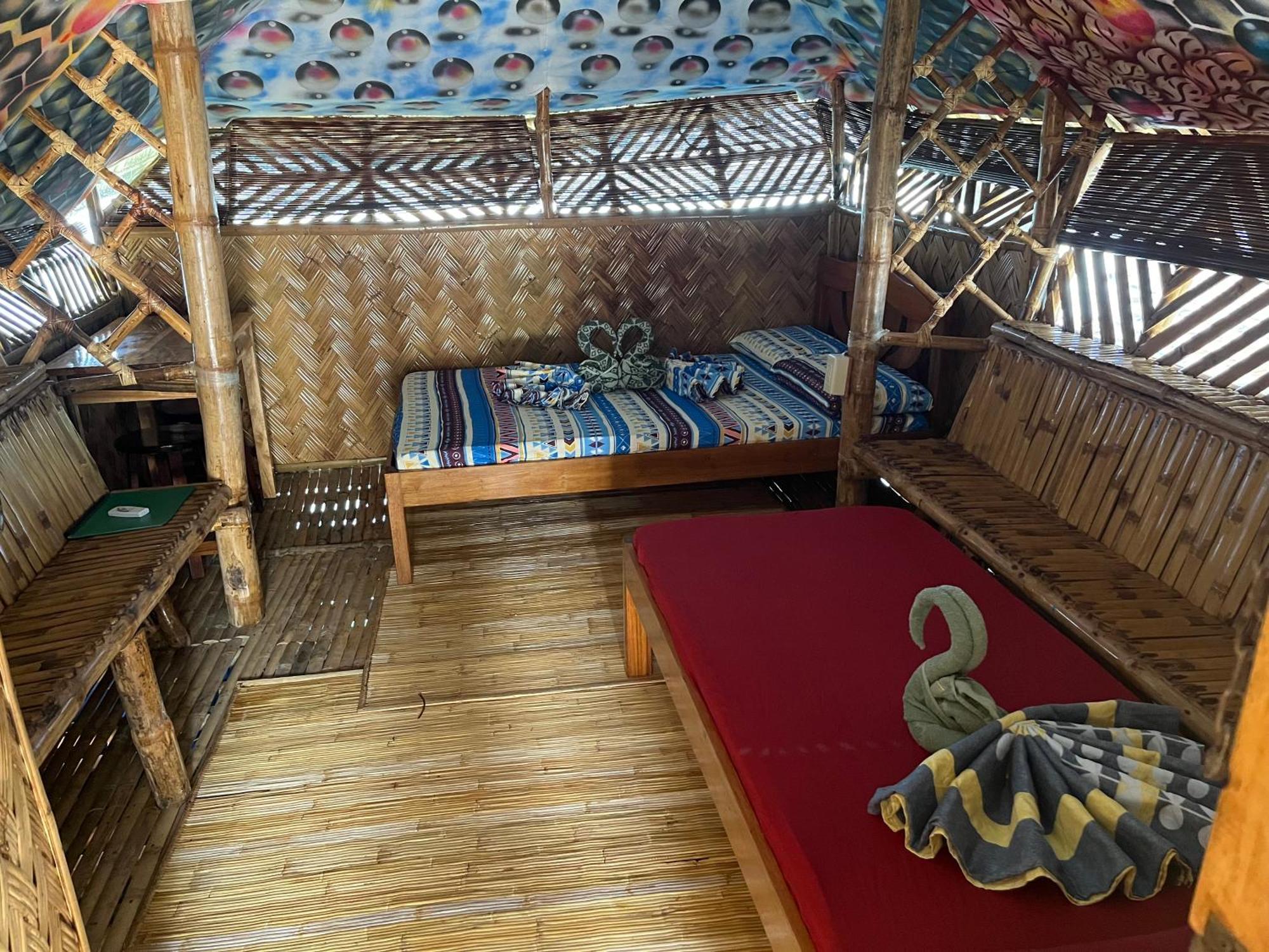Bamboo Nest Beachfront بويرتو برينسيسا المظهر الخارجي الصورة