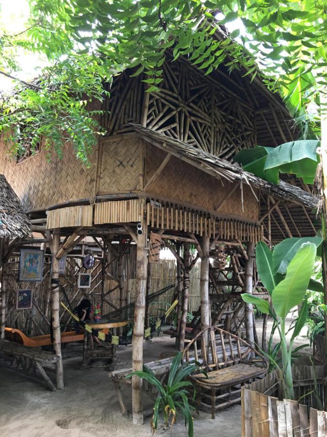 Bamboo Nest Beachfront بويرتو برينسيسا المظهر الخارجي الصورة